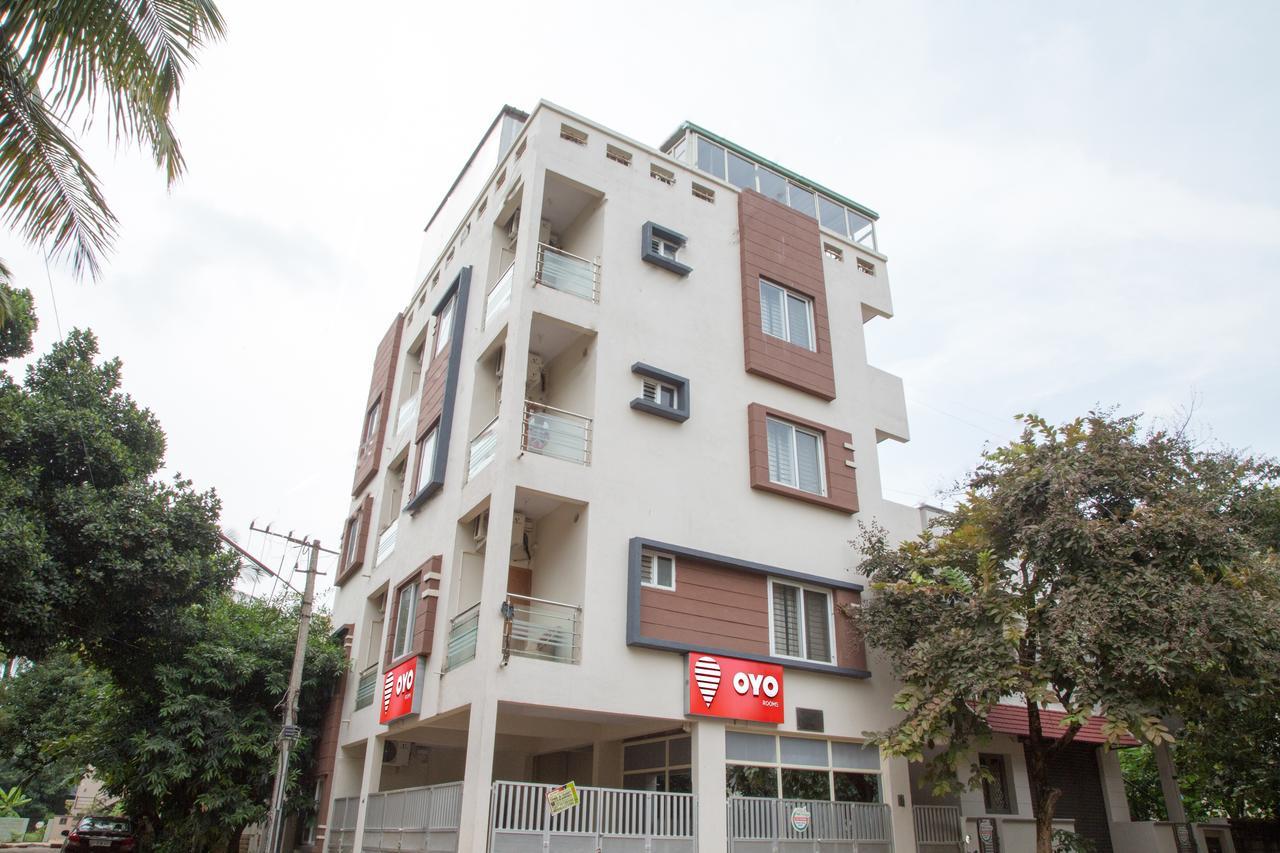 Oyo 9702 Hebbal Hotel Bangalore Ngoại thất bức ảnh