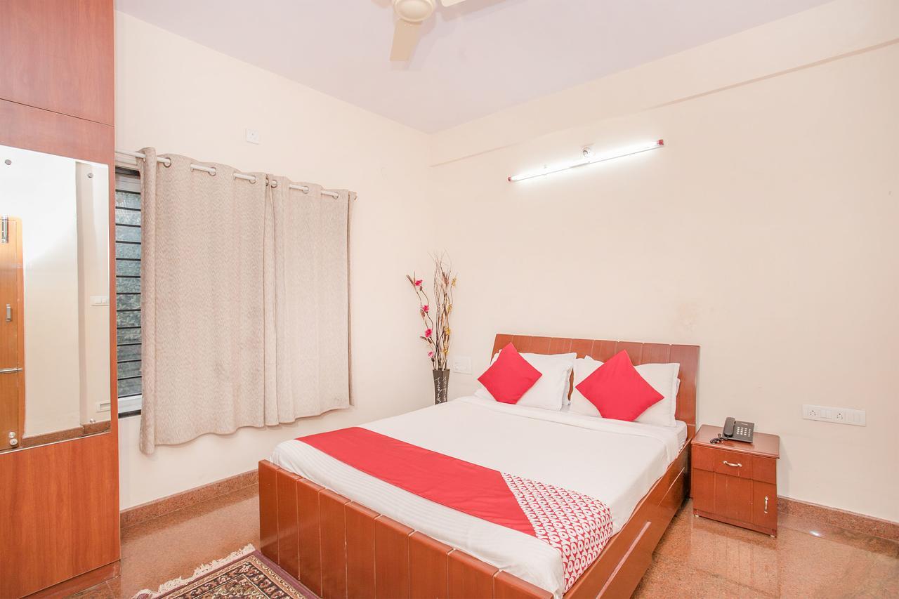 Oyo 9702 Hebbal Hotel Bangalore Ngoại thất bức ảnh